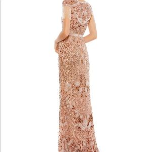 Beautiful dress worn one time.